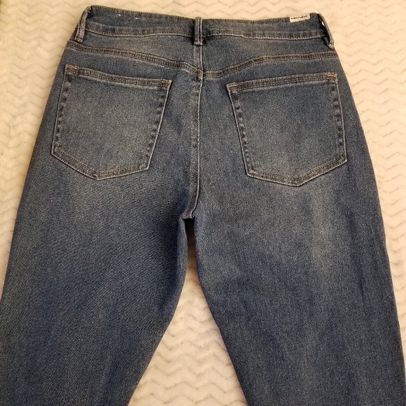 Almost Famous Blue Distressed Jeans With Hole SIZE 9. - Picture 11 of 15